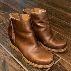 Sorrel Joan of Arctic Wedge Boot - worn 5 times